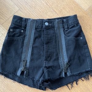 CARMAR Black Thick Zipper Denim Shorts | LC